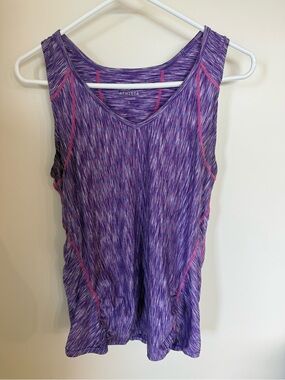 Athleta Purple Performance Tank with rear zip pocket size L